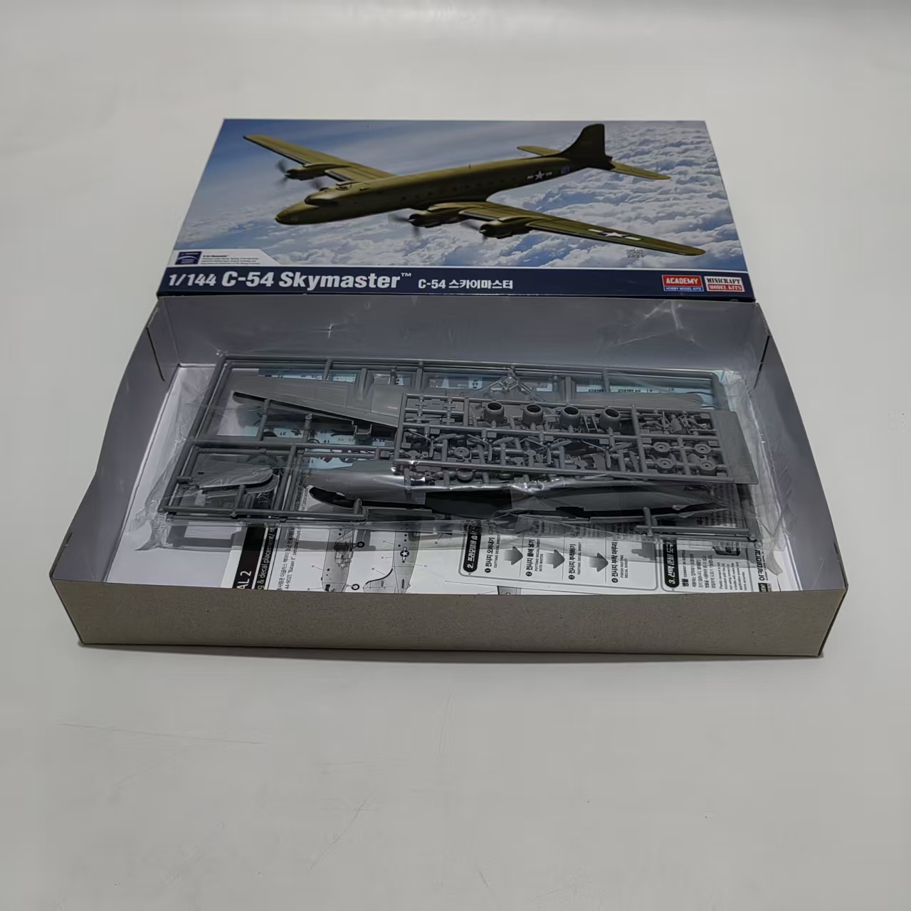 AC12652 아카데미 1/144 미국 공군 C-54  - Model Airplane Plastic 리뷰 및 가격